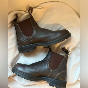 Blundstone 500 Boot Stout Brown Women’s Size US 8 Size 5 AU.